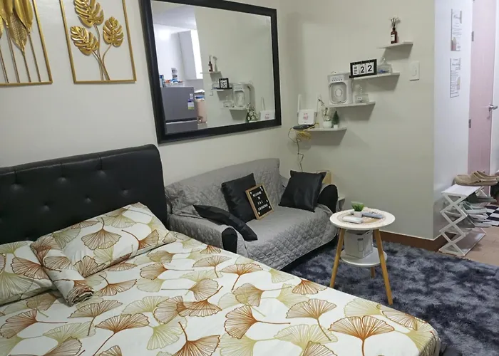 E & L Staycation At Trees Residences
